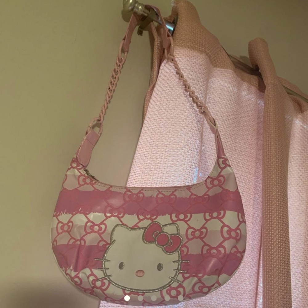 🌸y2k hello kitty vintage purse baguette hand bag🌸